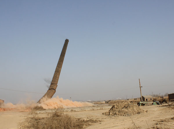 煙囪拆除-環形貼壁腳手拆除專利施工