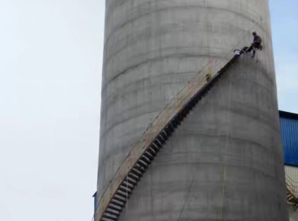 提高煙囪施工的安全、速度與外觀工藝 