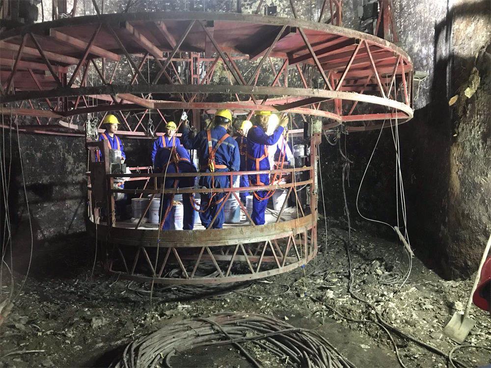 煙囪防腐裂紋的主要原因是什么？