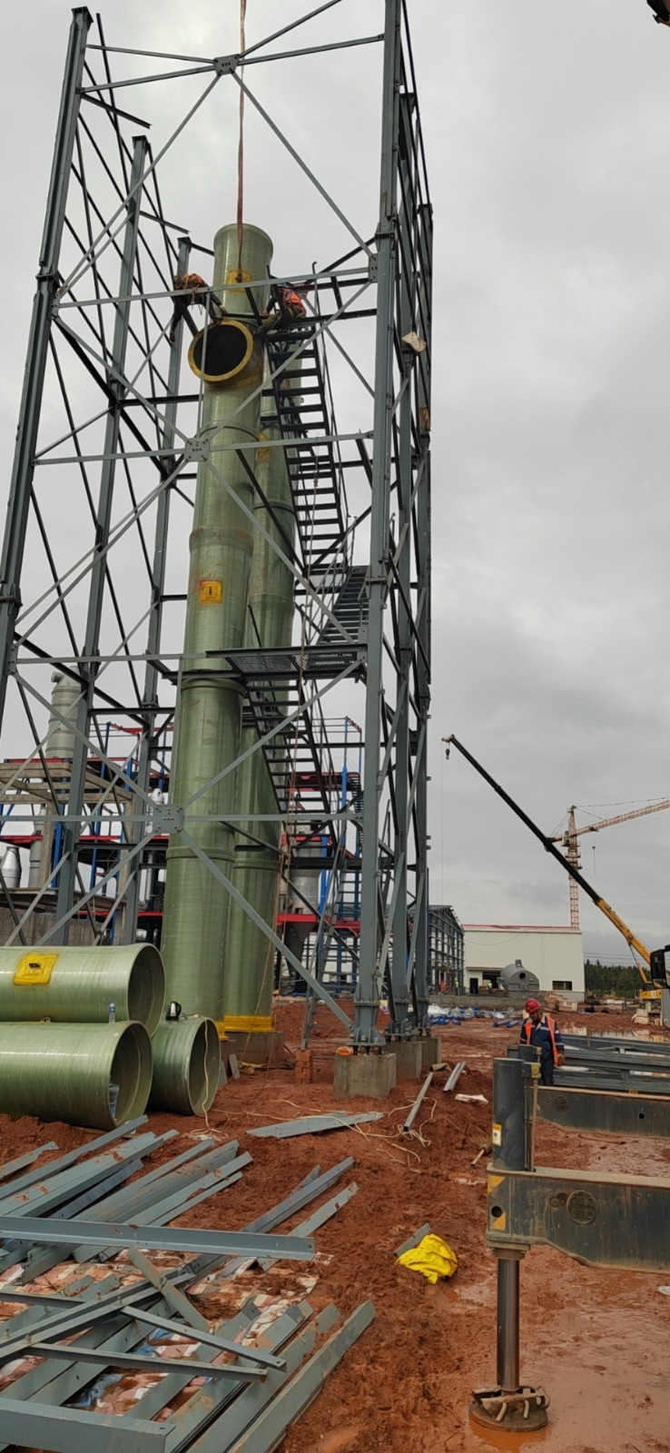 萬載紅獅玻璃鋼煙囪現(xiàn)場施工